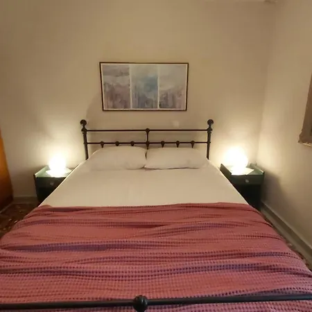 Anna's House 2 * Pszakúdia