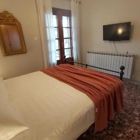 Anna's House 2 *